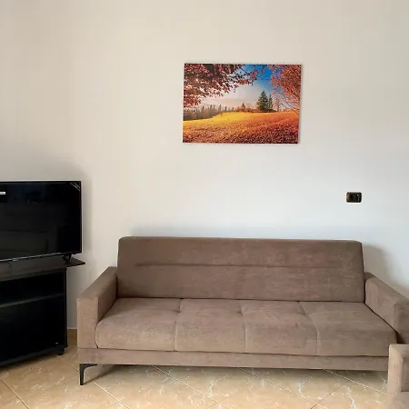 Bardhi Apts Sarandë