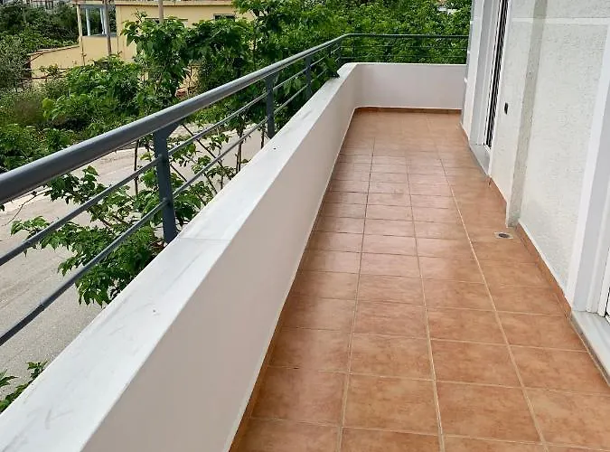 Bardhi Apts Apartment Sarande