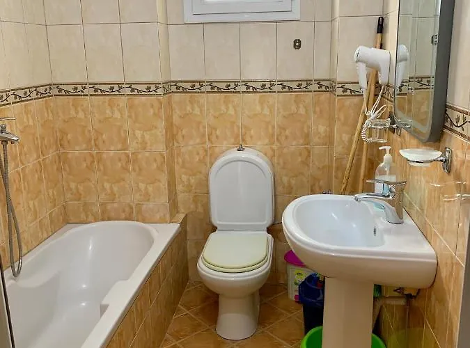 Bardhi Apts * Sarandë